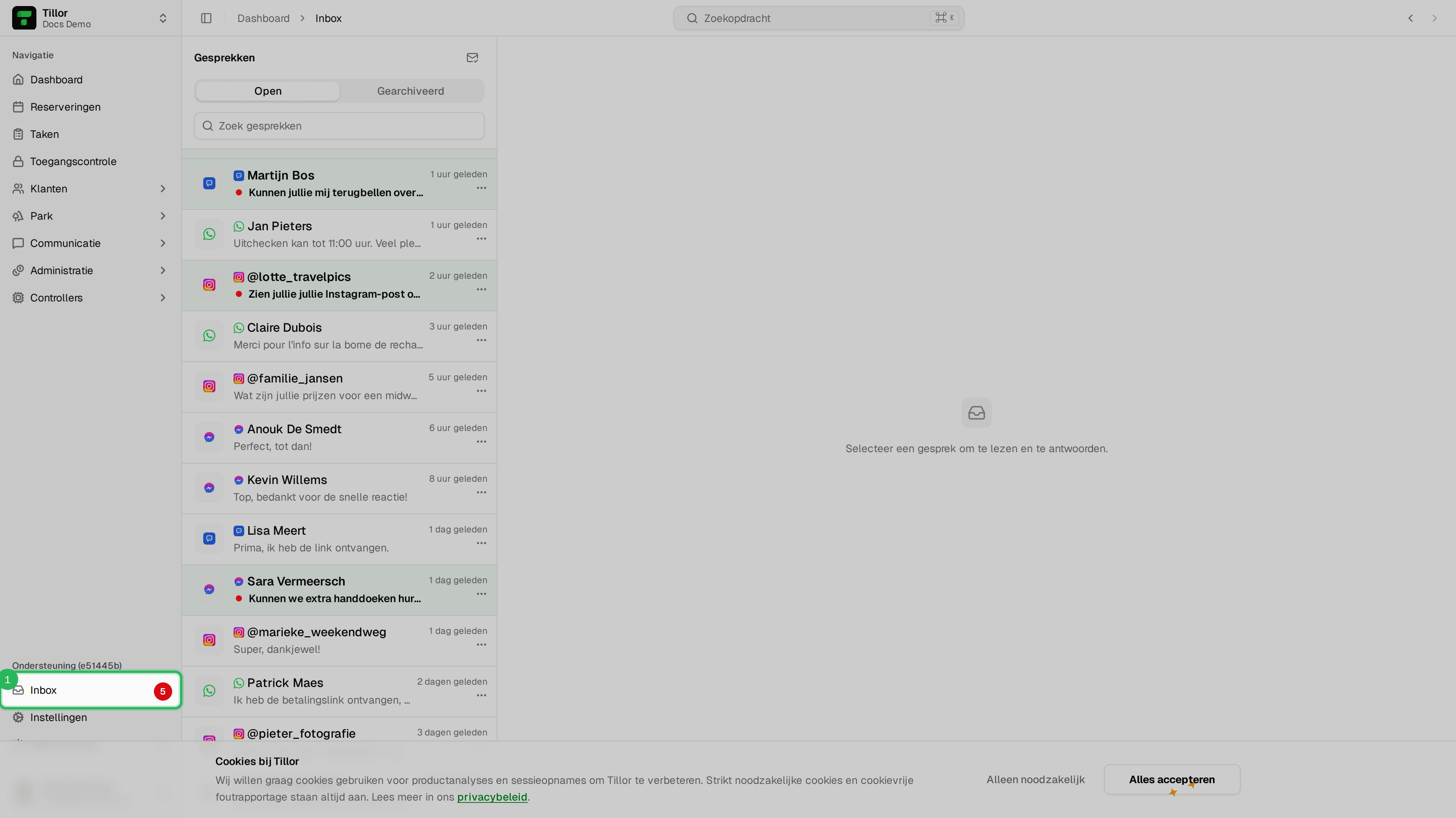 Inbox - gesprekkenlijst met demo-gesprekken en lege detailkolom